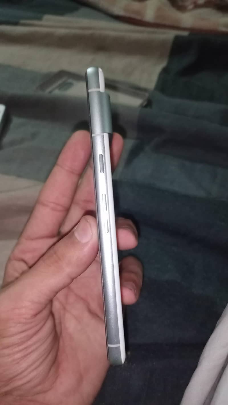 Google Pixel 7 3