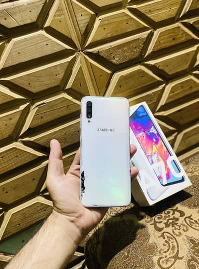 Samsung galaxy A70 6/128 pta approve with box