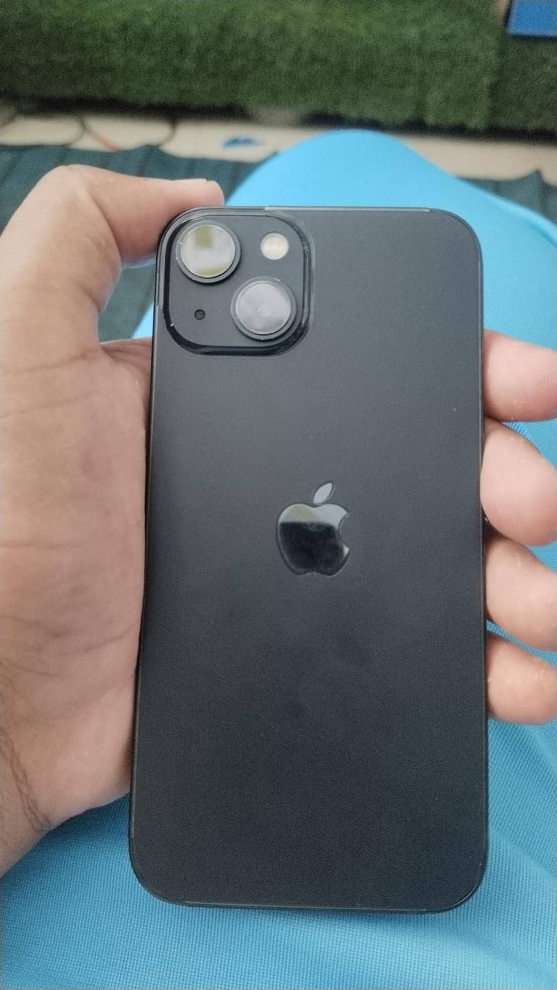 Apple iPhone 13 1