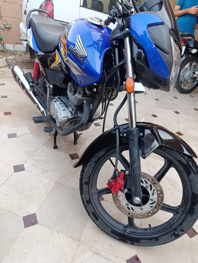 CB 125F 1