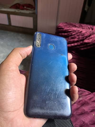 Infinix Hot 8