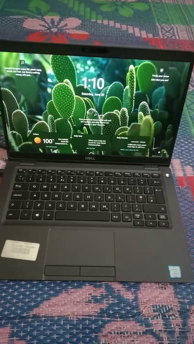 Dell 5300 core i5 8 generation 8 Ram 128 SSD  everything ok. .