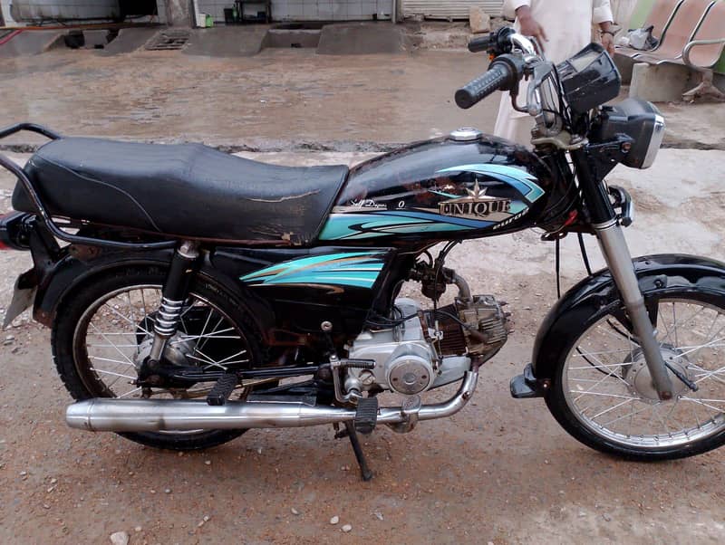 70 UNIQUE 1