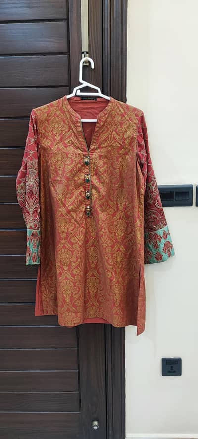 Limelight signature shirt Medium size short size used one to two times