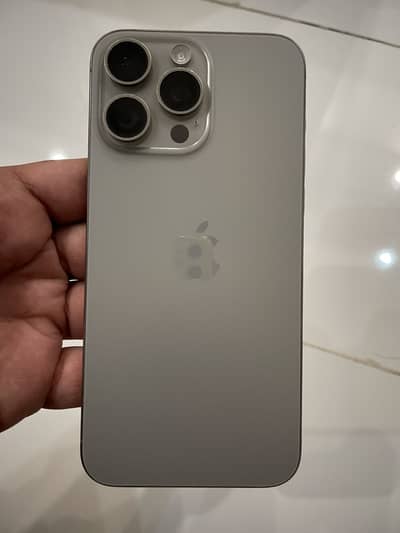 Apple iPhone 15 Pro Max 256GB Natural Titanium Factory Unlock Non-PTA