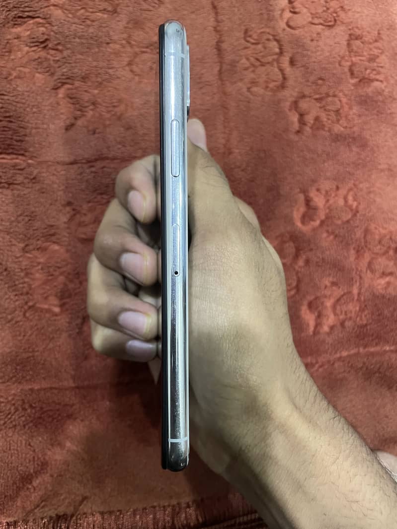 Apple iPhone X 7