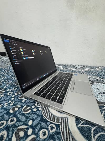 Core i 5 ( 11 gen)