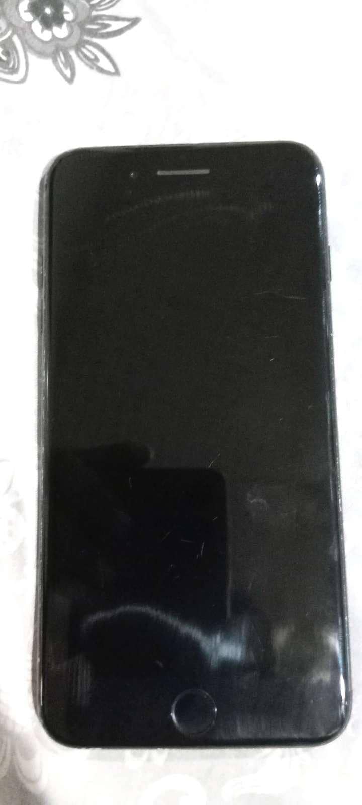 Apple iPhone 7 Plus 2