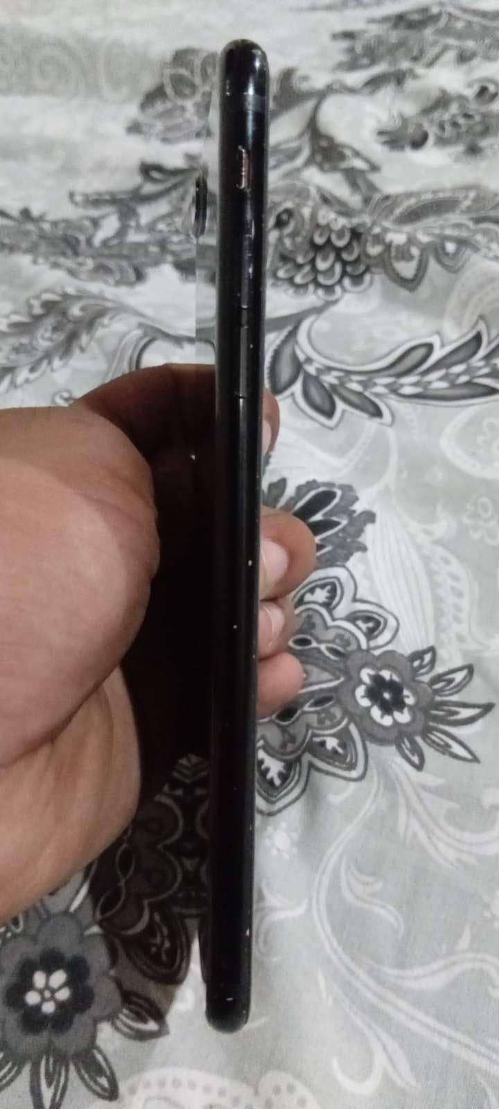 Apple iPhone 7 Plus 3