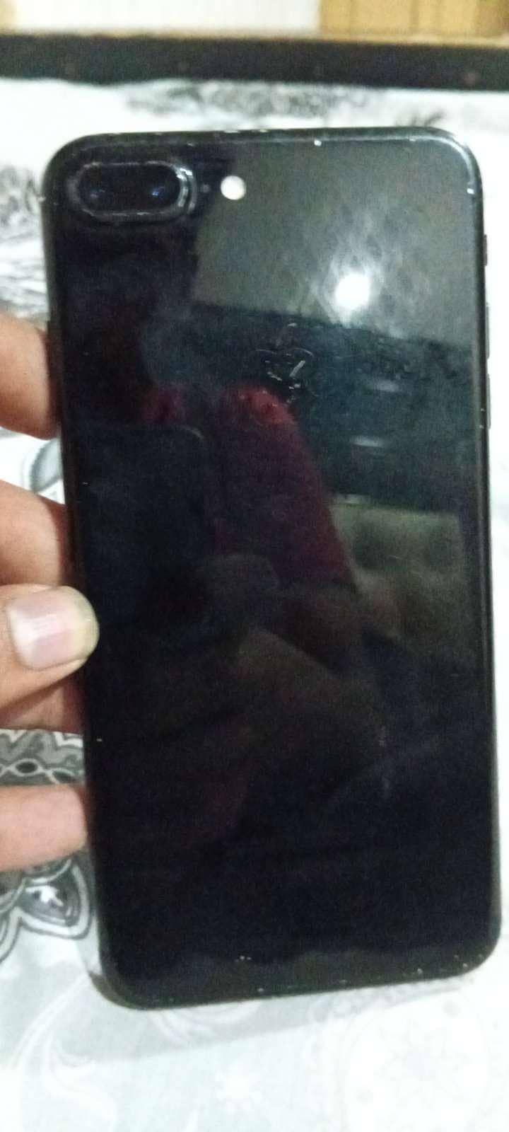 Apple iPhone 7 Plus 5