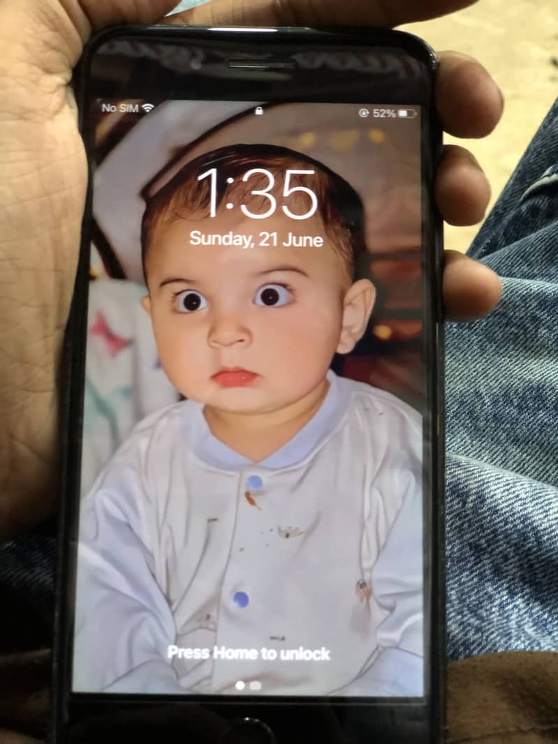 Apple iPhone 7 Plus 1