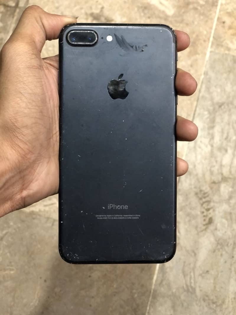 Apple iPhone 7 Plus 3