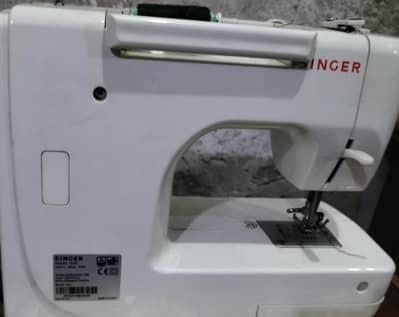 singer sewing machine 8280