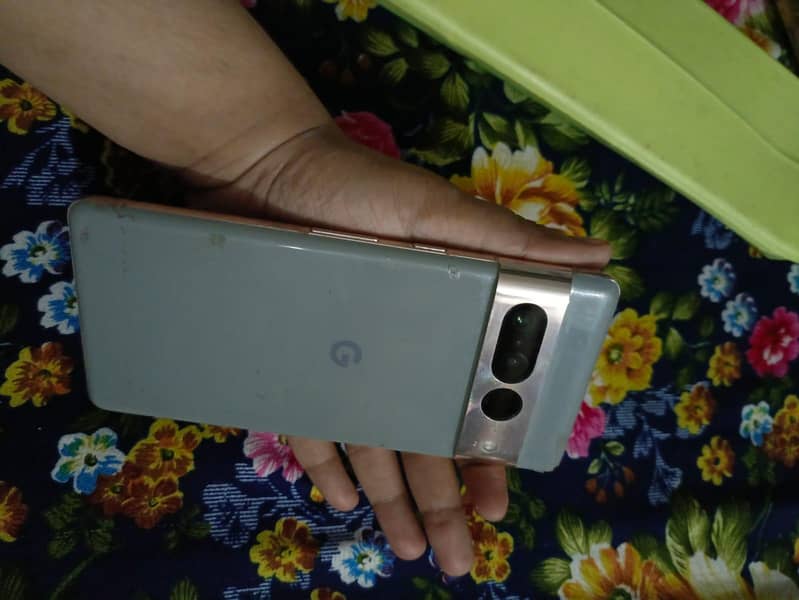 Google Pixel 7 Pro 4