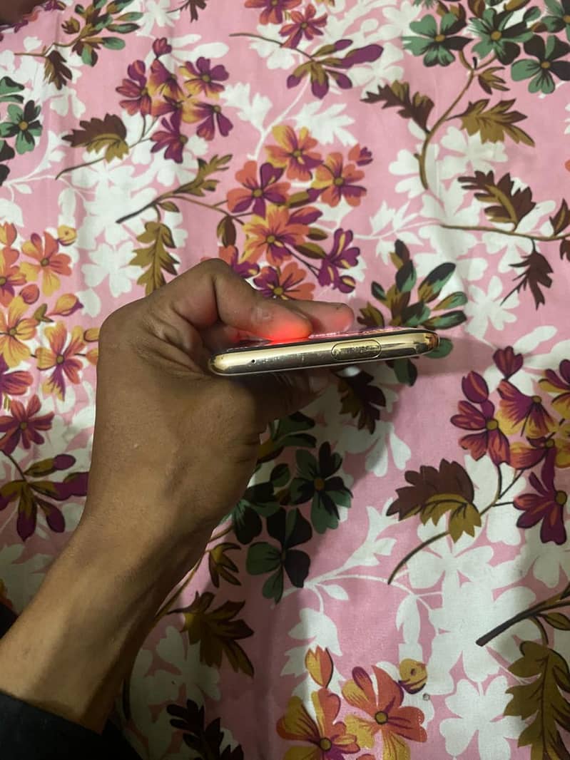One Plus 7 Pro 4