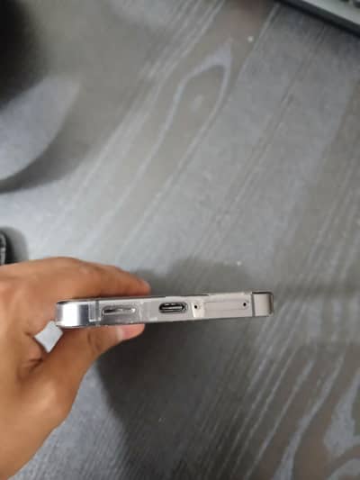 Samsung Mobile S24
