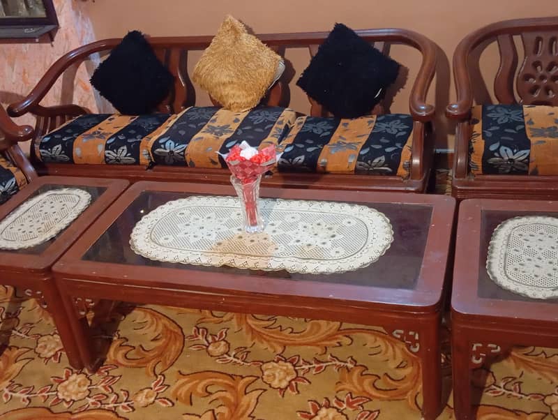 Sofa with tabless 2