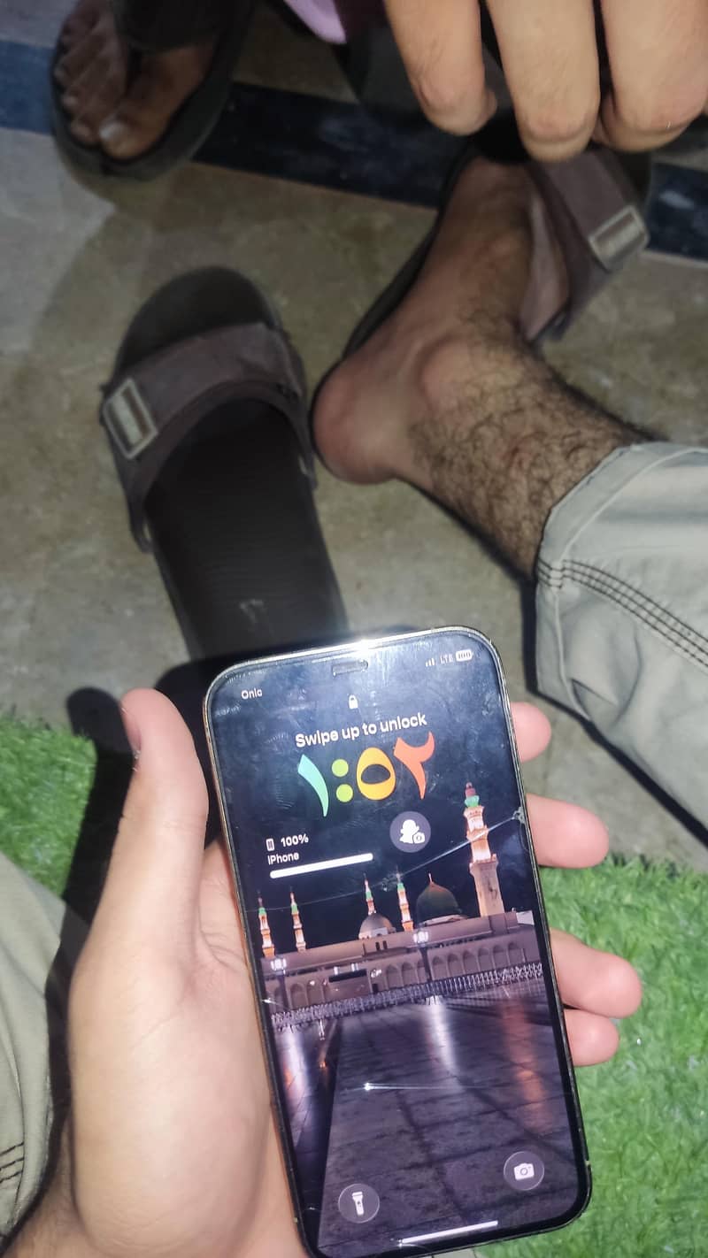 Apple iPhone 12 pro 1