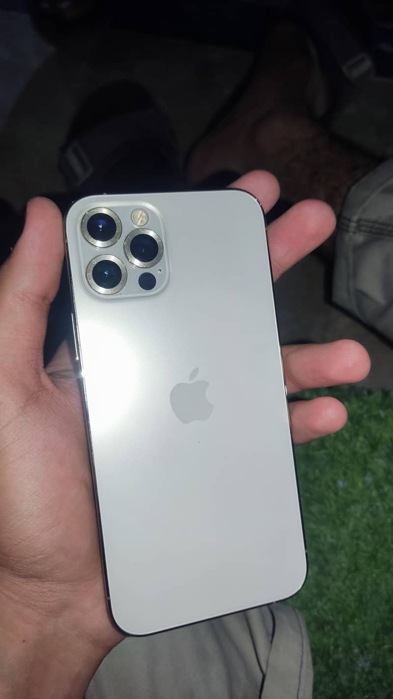 Apple iPhone 12 pro 6