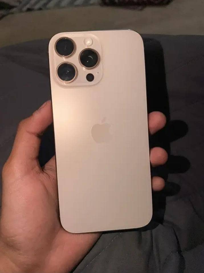 iPhone 16 pro max 7