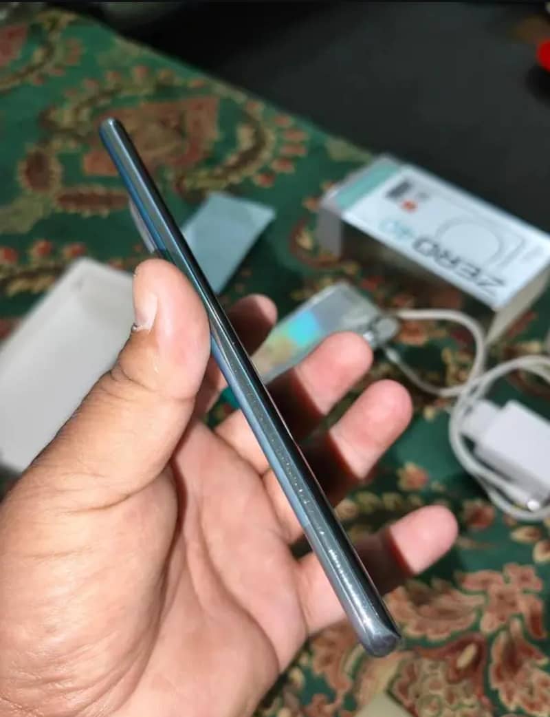 Infinix Zero 40 5