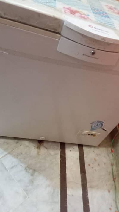 dawlance deep. freezer