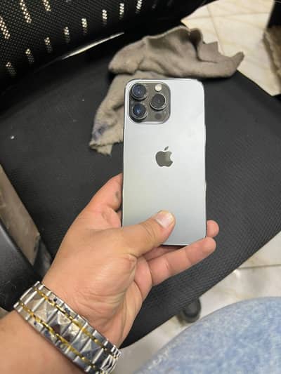 Apple iPhone 13 Pro