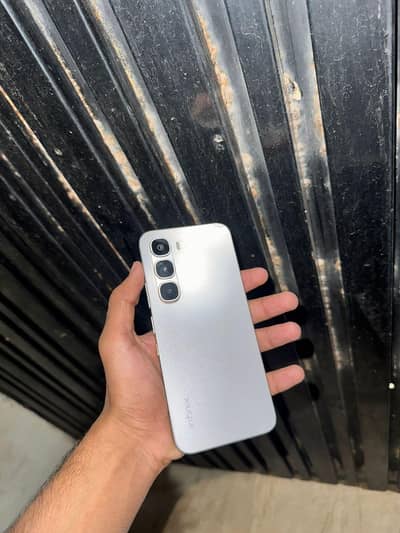 Infinix Hot 60 Pro