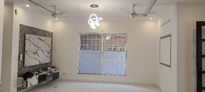 Brand New 10 Marla Luxurious 8 Bed House For Sell in Gulraiz