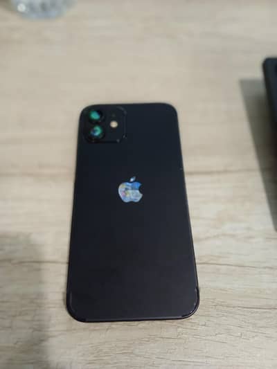 Apple iPhone 12