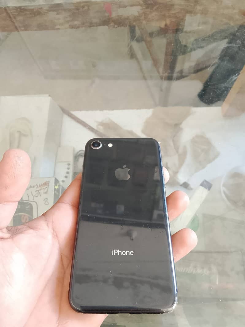 Apple iPhone 8 2