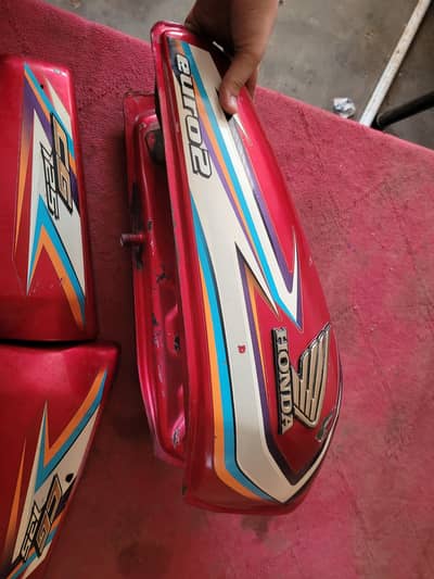 honda 125 2016 fuel tank / tanki tape