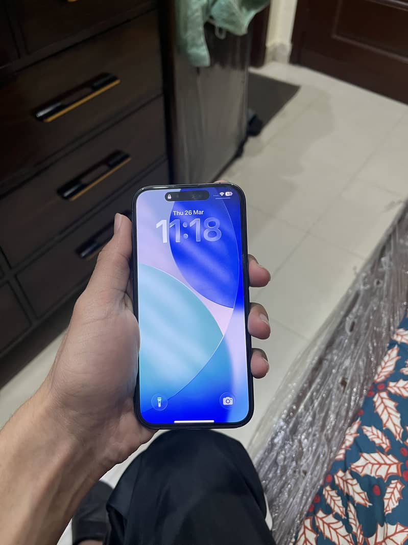 Apple iPhone 15 Pro 1