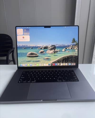 Mackbook Pro M1 | 32 GB RAM | 512 GB SSD |