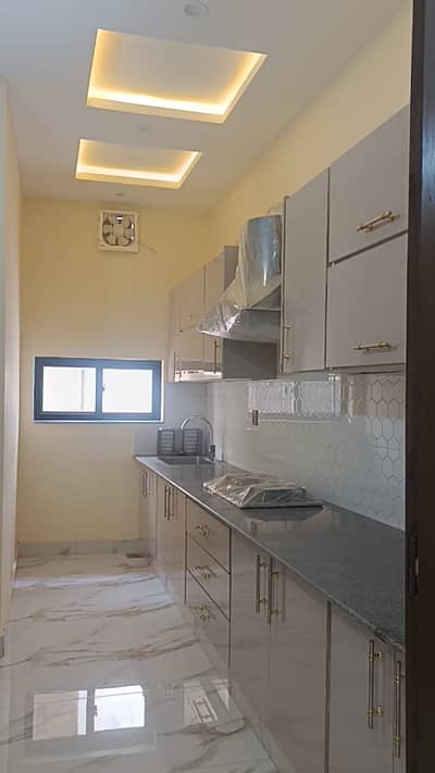 3 MARLA UPPER PORTION OF RENT IN UNION GREEN COLLEGE ROAD LAHORE