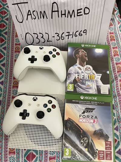 Xbox One S 500GB | 2 Controllers | FIFA 18 & Forza Horizon 3