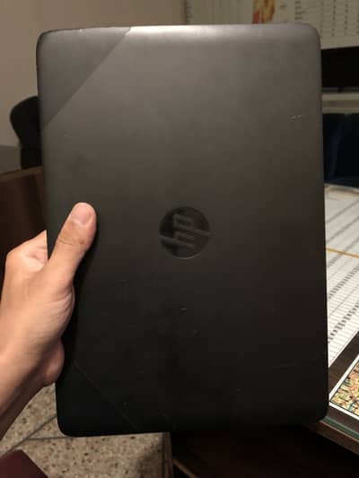 Laptop hp elite book 840 G2 i5 5 generation 256 gb ssd 4 gb ram