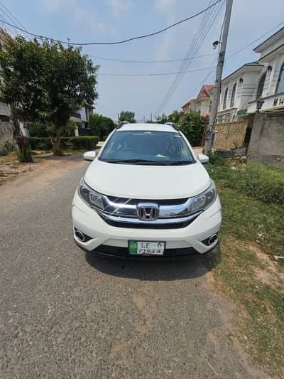 Honda BR-V 2017 almost new