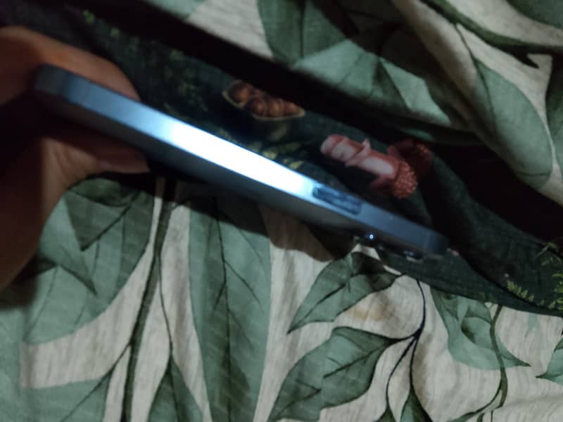 Apple iPhone 13 Pro 1