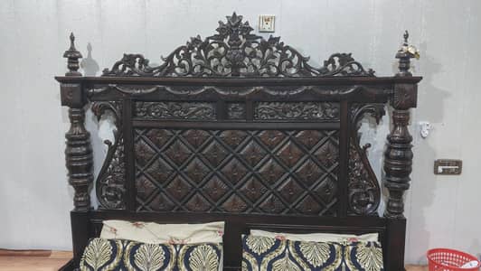 KING SIZE BED SIDE TABLE DRESSING TABLE DEEWAN