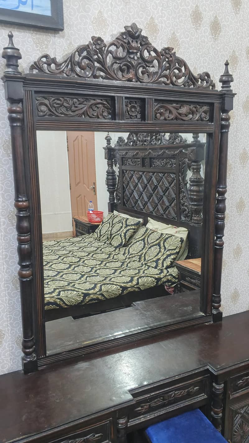 KING SIZE BED SIDE TABLE DRESSING TABLE 6