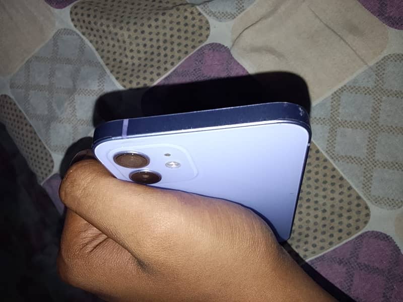 iPhone 12 1