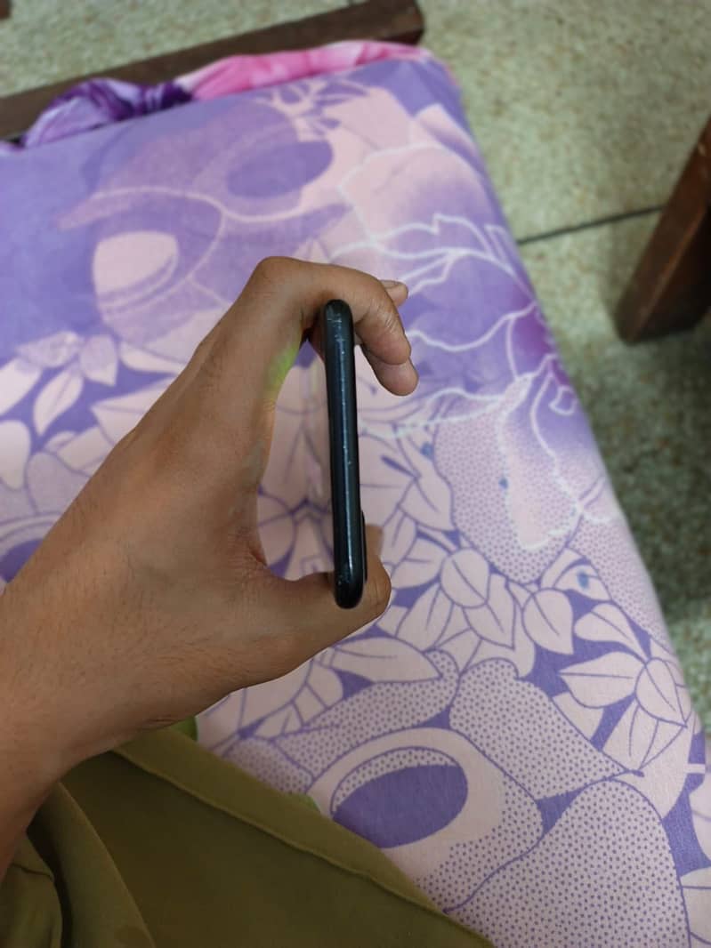 Apple iPhone 7 Plus 3
