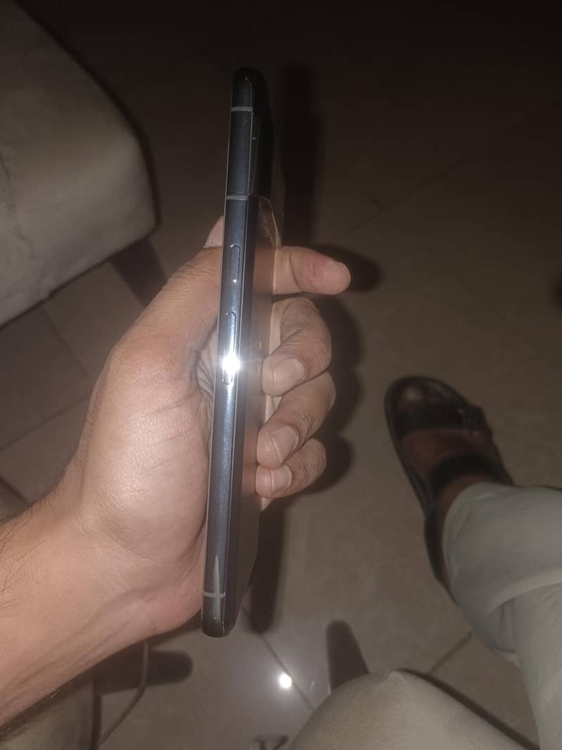 Google Pixel 8 Pro 2