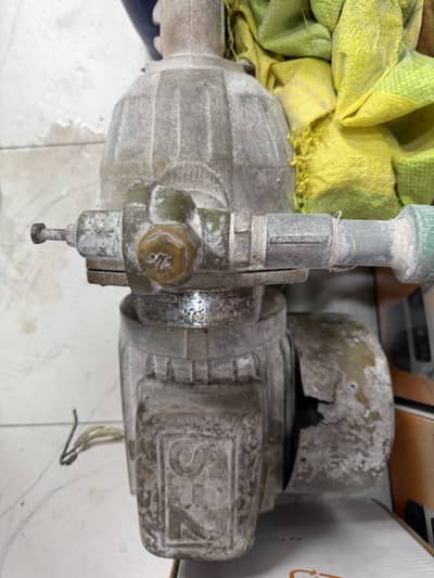 Submersible pump water motor bore
