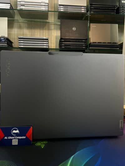 Lenovo Yoga Pro 9 Core Ultra 9 185H