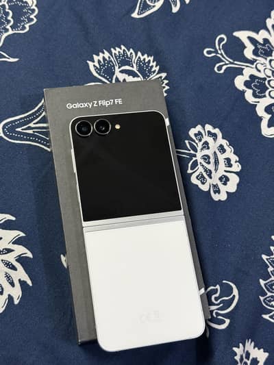 Samsung Mobile Z Flip 7 FE NON