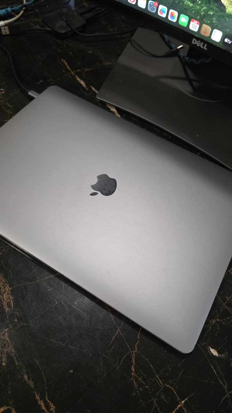 macbook pro 2018 1