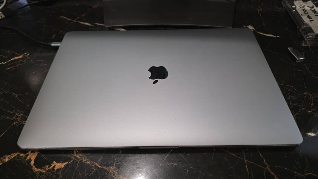 macbook pro 2018 4