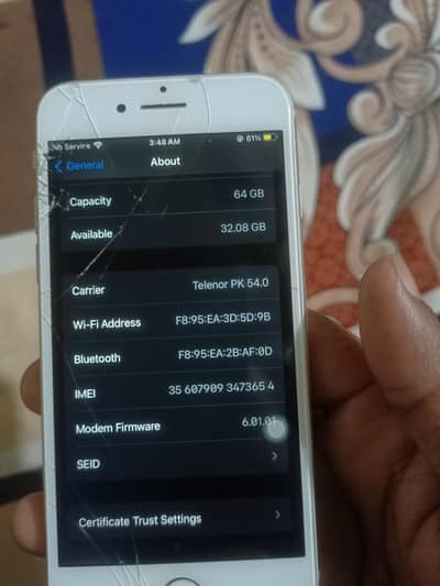 Apple iPhone 8 whtsp num 03065646006